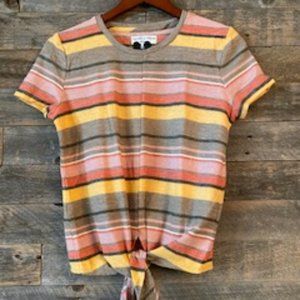 Texture & Thread Modern Tie-Front Top